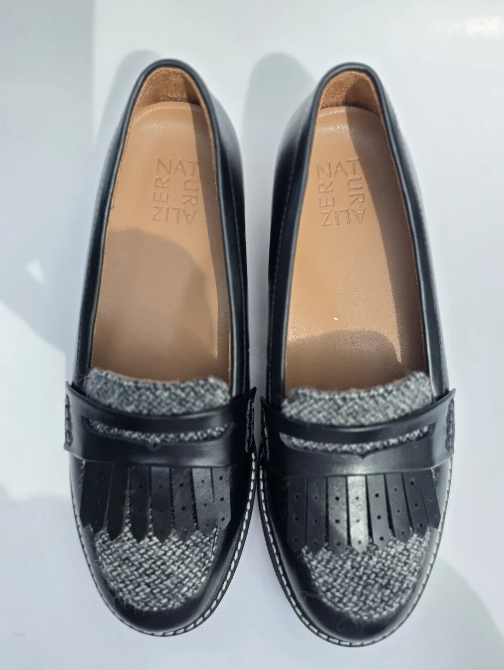 Naturalizer Pacey Women's 9W Wide Black Penny Loafers Kiltie Fringe Comfort